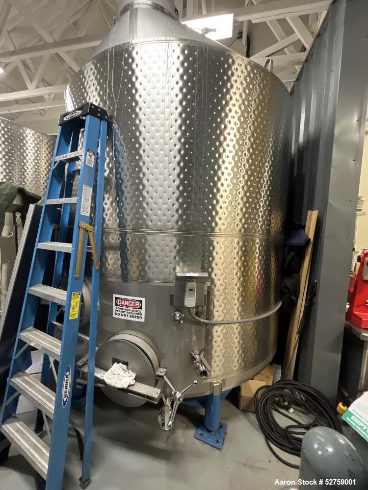 Used-Santa Rosa 3,500 Gallon Stainless Steel Fermenting Tank