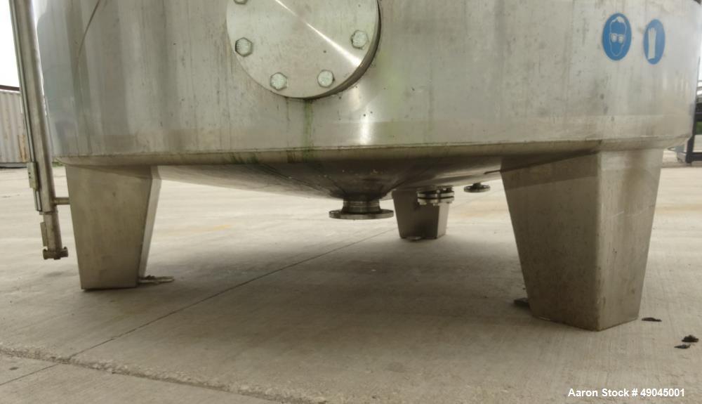 Used Sielmann Tank, Approximate 1385 Gallon (5,244 Liter), 304 Stainless Steel,