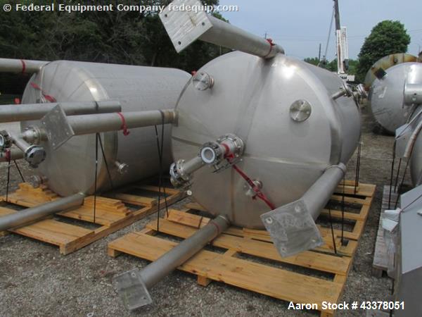 Used- Stainless Fab Tank, 2000 Gallon. 316 Stainless steel construction, approximate 78" diameter x 96" straight side, dishe...