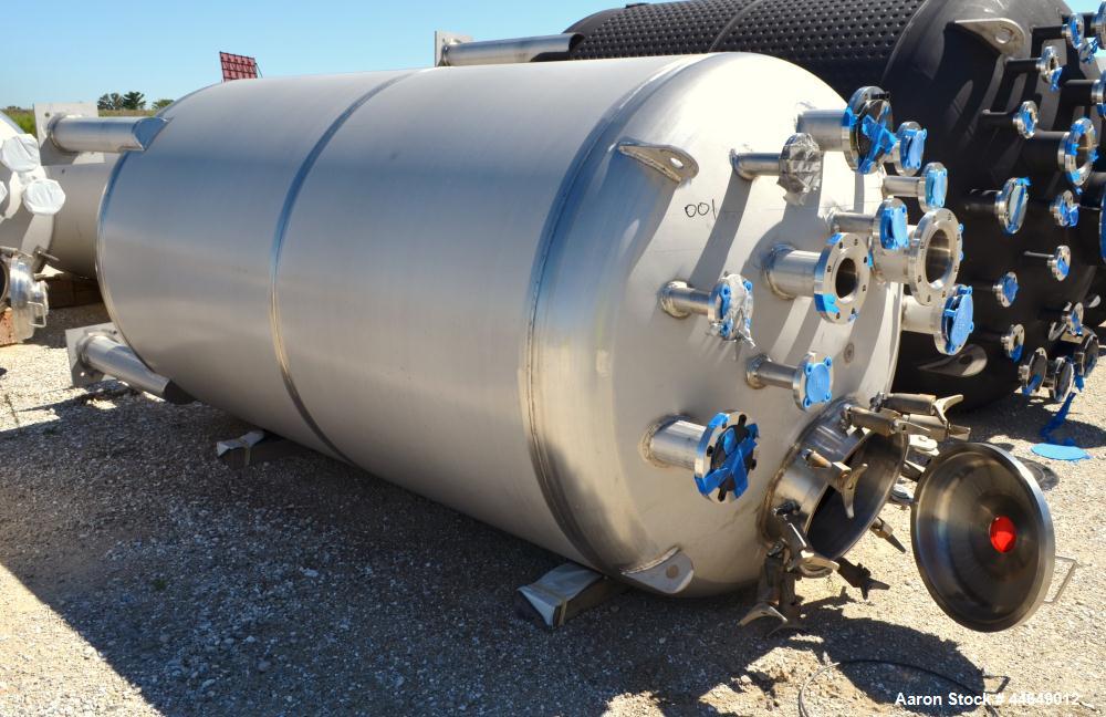 Unused- Stainless Fabrication Pressure Tank, 1500 Gallon, 316L Stainless Steel, Vertical. Approximate 64" diameter x 110" straight side, dished top and bottom. Internal rated 90 psi at -20 to 500 deg...