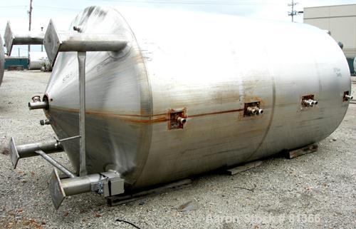 USED:Stainless Fabrication Inc double motion mix tank, 4000 gallon, 316L stainless steel, vertical. 7' diameter x 13' straight side. Dished top, coned bottom, stainless steel agitator bridge with a d...