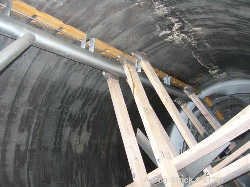 USED:Stainless Fabrication Inc double motion mix tank, 4000 gallon, 316L stainless steel, vertical. 7' diameter x 13' straight side. Dished top, coned bottom, stainless steel agitator bridge with a d...