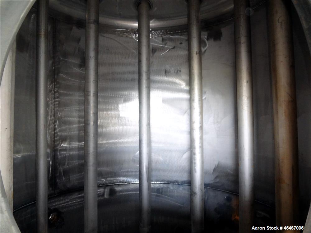 Used 1500 Gallon Stainless Steel Steel-Pro Pressure Tank