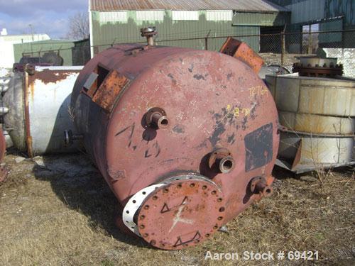 Used: Superior Welding Co. tank, 1136 gallon, 304 stainless steel,vertical.  5' diameter x 6'9" straight side, dish top and bottom.Rated 50 psi at 500 deg f.  Openings: top 20" manway with cover, (2)...