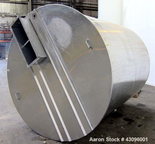 Used Toronto Coppersmithing Tank, 2500 Gallon, 304 Stainless Steel, Vertical. Approximate 84" diameter x 96" straight side, open top with a bolt on cover with (2) 1/3 hinged covers, dished bottom. (2...
