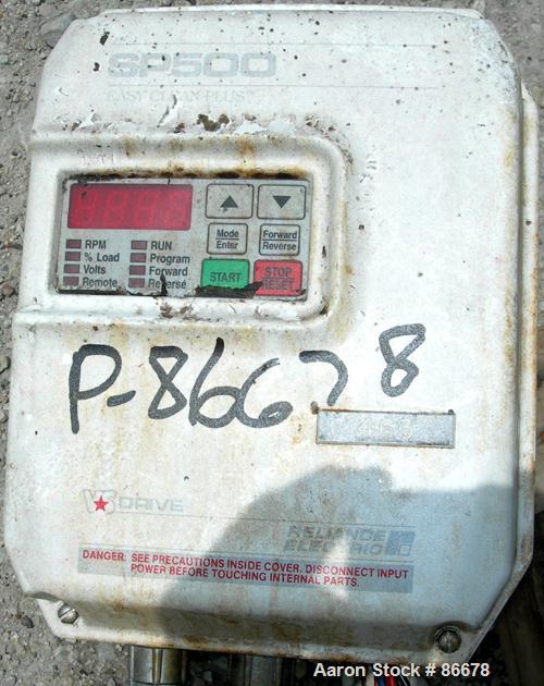 USED: Toronto Coppersmithing Company tank, 1900 gallon, 304 stainless steel, vertical. 84" diameter x 80" straight side. Flat top with 1/3 hinged cover, flat bottom. Carbon steel agitator bridge. Off...