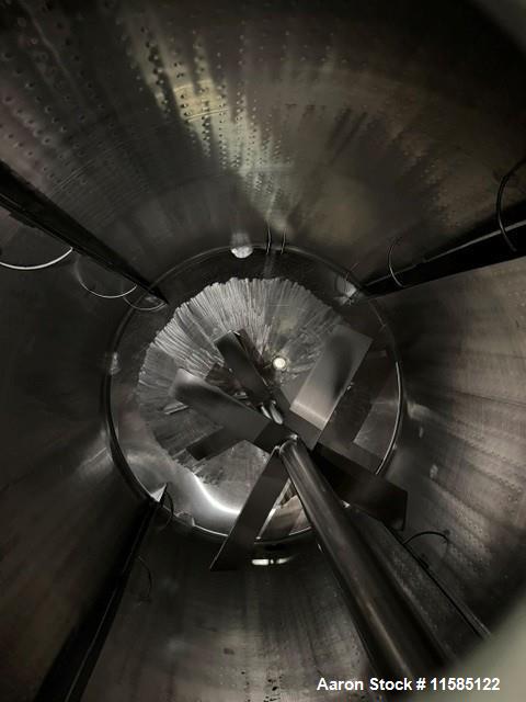 Used 4,500 Gallon T316L Stainless Steel Jacketed Mix Tank with Agitator – 15 HP Nord Drive
