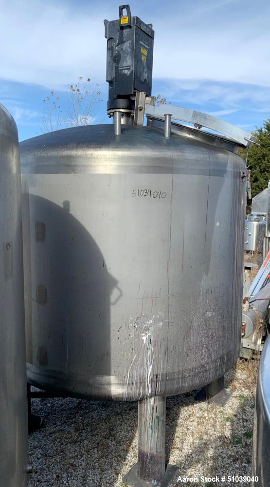 Used Mix Tank, Approximately 1000 gallon