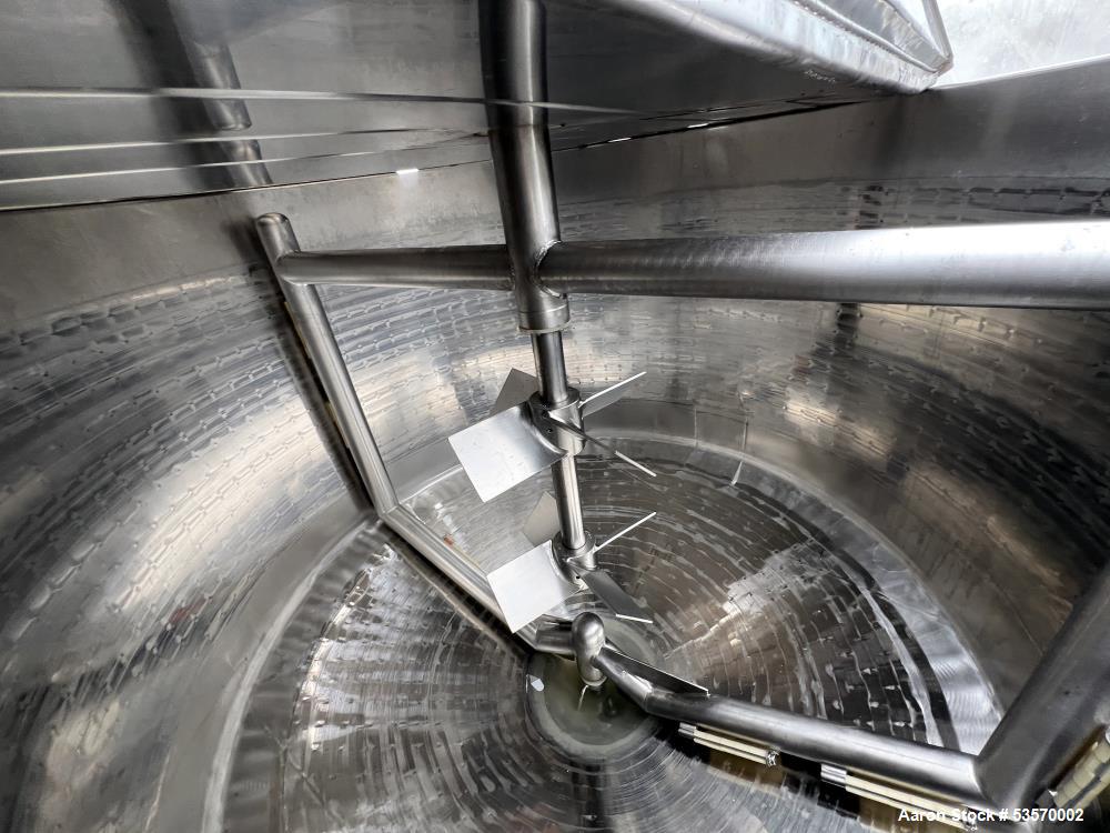 Viatec 1049 Gallon Stainless Steel Jacketed Mix Tank