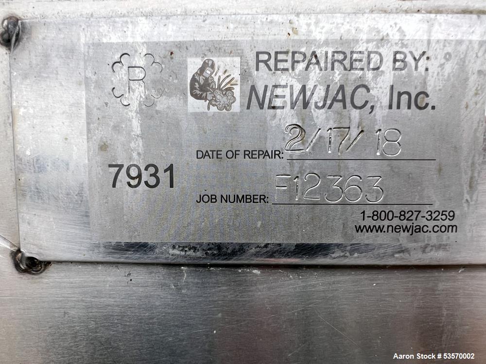 Viatec 1049 Gallon Stainless Steel Jacketed Mix Tank