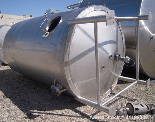 Used W.H.E. Bio-Systems Tank, 4000 Gallon, 304 Stainless Steel, Vertical. 92" diameter x 140" straight side. Slight cone top, coned bottom. Internal spray ball.  Side bottom entering agitator, approx...