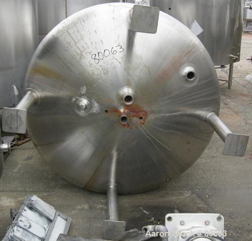 USED: Walker tank, 1000 gallon, 316 stainless steel, vertical. 54" diameter x 99" straight side, dish top and bottom. Openings: top (3) 2-1/2" tri clamp, (2) 2" tri clamp, 3" tri clamp, 19" manway wi...