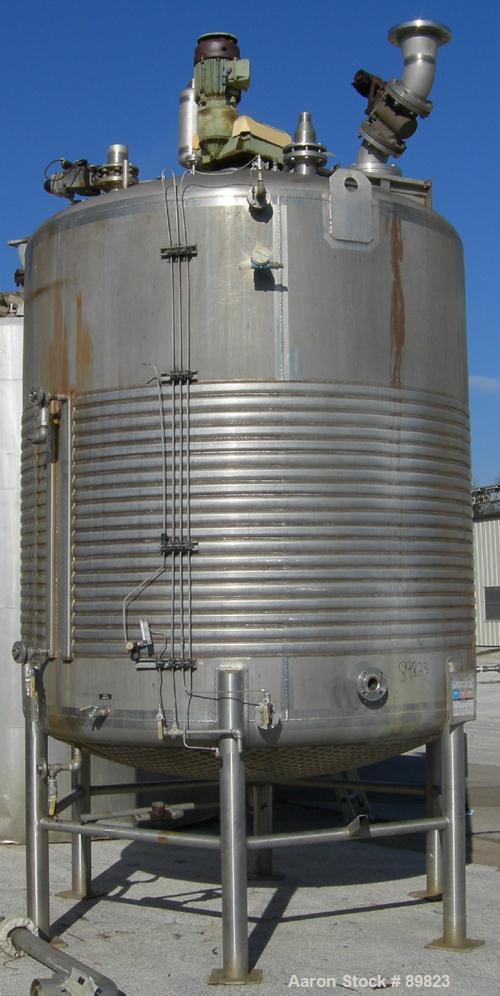 USED: Walker jacketed mix tank, 3000 gallon, 304L stainless steel, vertical. 7'6" diameter x 8' straight side. Dish top, dish bottom with dimple jacket. 4' coil jacket rated 125 psi @ 353 deg F. Top ...