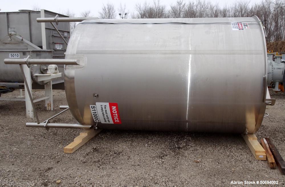 Used Walker Holding Tank, 3000 Gallon, 316 Stainless Steel, Vertical.