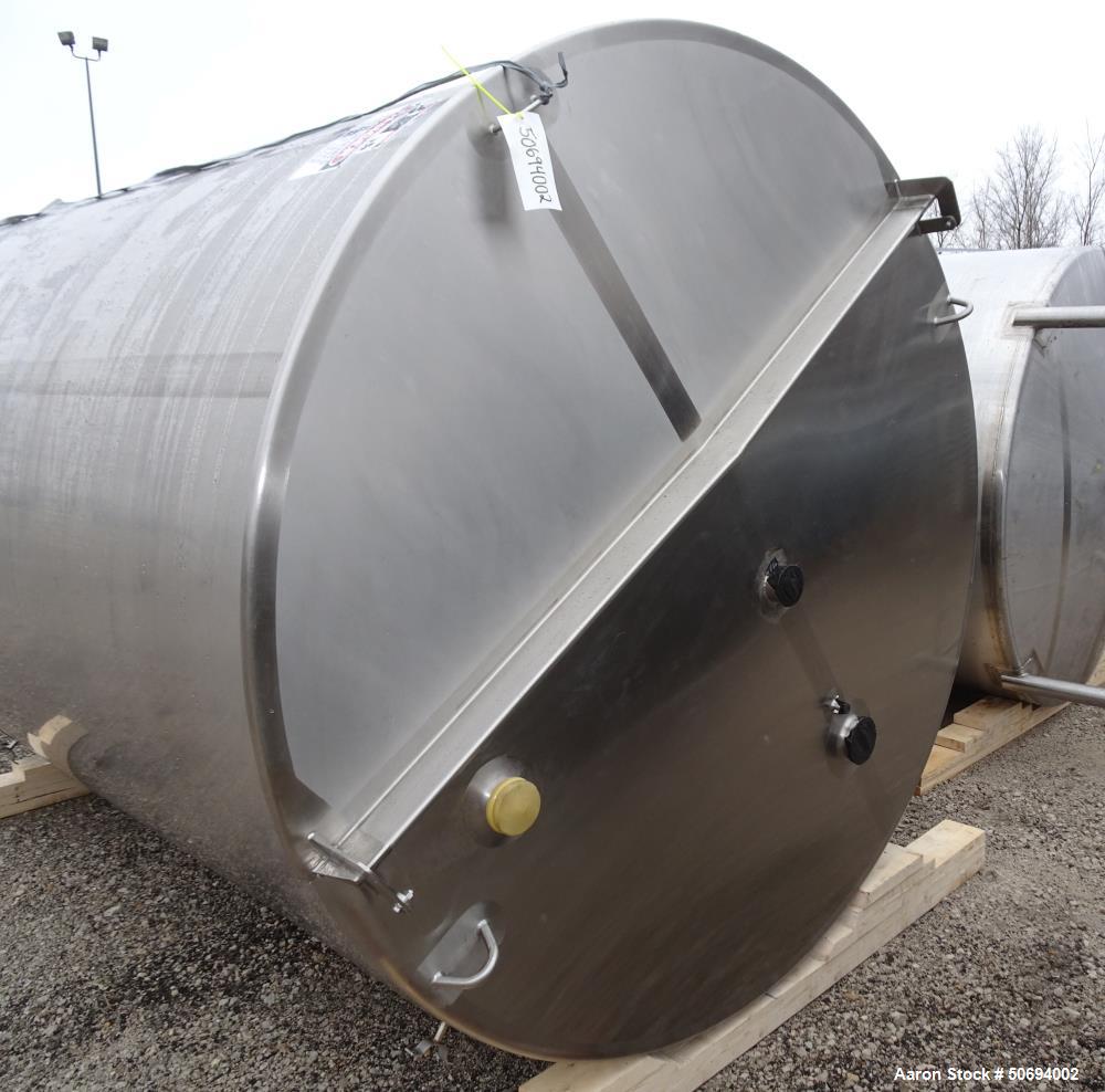 Used Walker Holding Tank, 3000 Gallon, 316 Stainless Steel, Vertical.