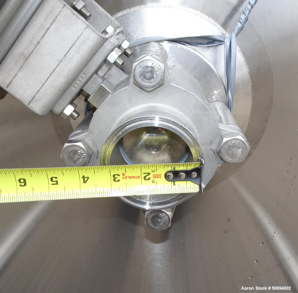 Used Walker Holding Tank, 3000 Gallon, 316 Stainless Steel, Vertical.
