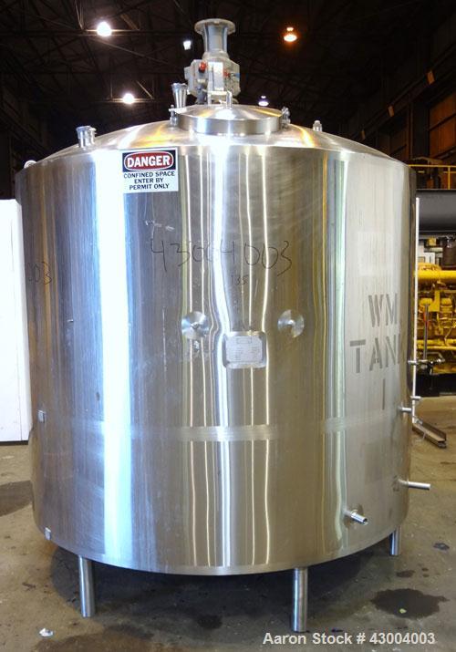 Used- Walker Stainless Mix Tank, 1500 Gallon, 304 Stainless Steel, Vertical. Approximate 84” diameter x 64” straight side. D...