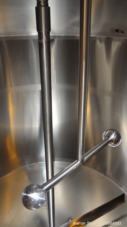 Used- Walker Stainless Mix Tank, 1500 Gallon, 304 Stainless Steel, Vertical. Approximate 84” diameter x 64” straight side. D...