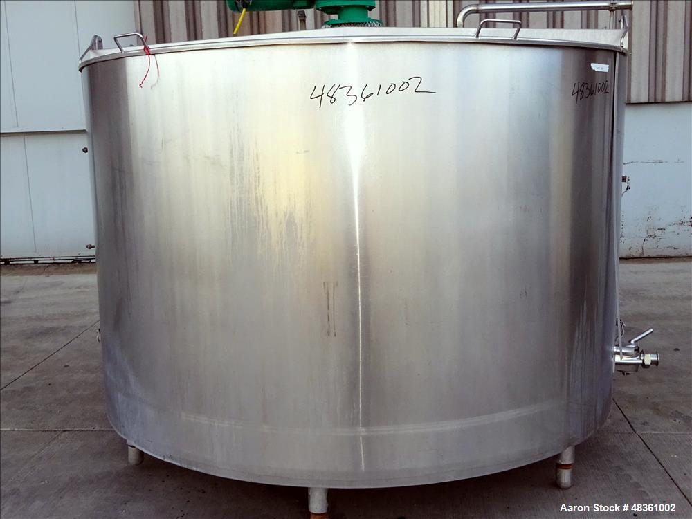 Used Walker Stainless Mix Tank, Model PZ-B, 1,000 Gallon, 304 Stainless Steel,