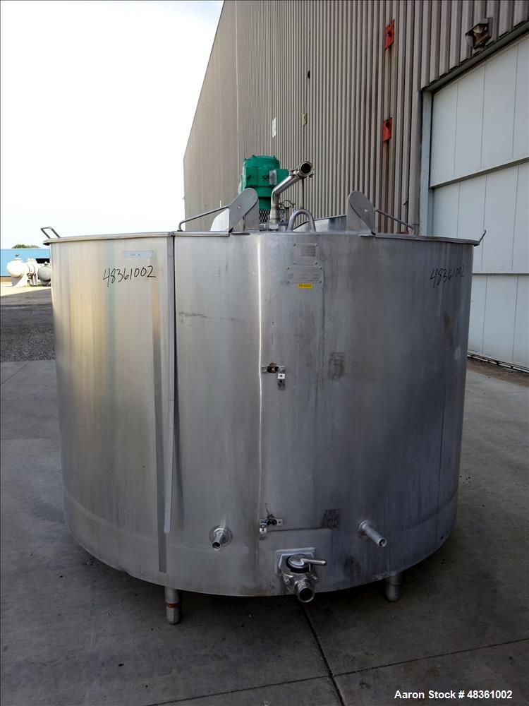 Used Walker Stainless Mix Tank, Model PZ-B, 1,000 Gallon, 304 Stainless Steel,