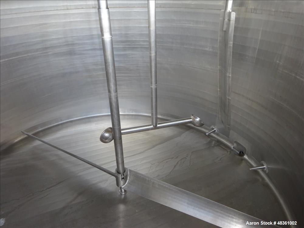 Used Walker Stainless Mix Tank, Model PZ-B, 1,000 Gallon, 304 Stainless Steel,