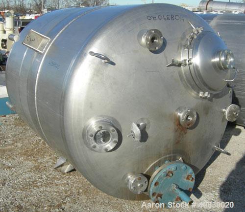 Used Walker Stainless Pressure Tank, 1000 Gallon, 316 stainless steel, vertical. 66" diameter x 72" straight side. Dish top and bottom. Internal rated 25 psi at 100 deg F. Off center top entering Lig...