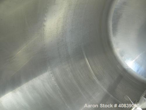 Used Walker Stainless Pressure Tank, 1000 Gallon, 316 stainless steel, vertical. 66" diameter x 72" straight side. Dish top and bottom. Internal rated 25 psi at 100 deg F. Off center top entering Lig...