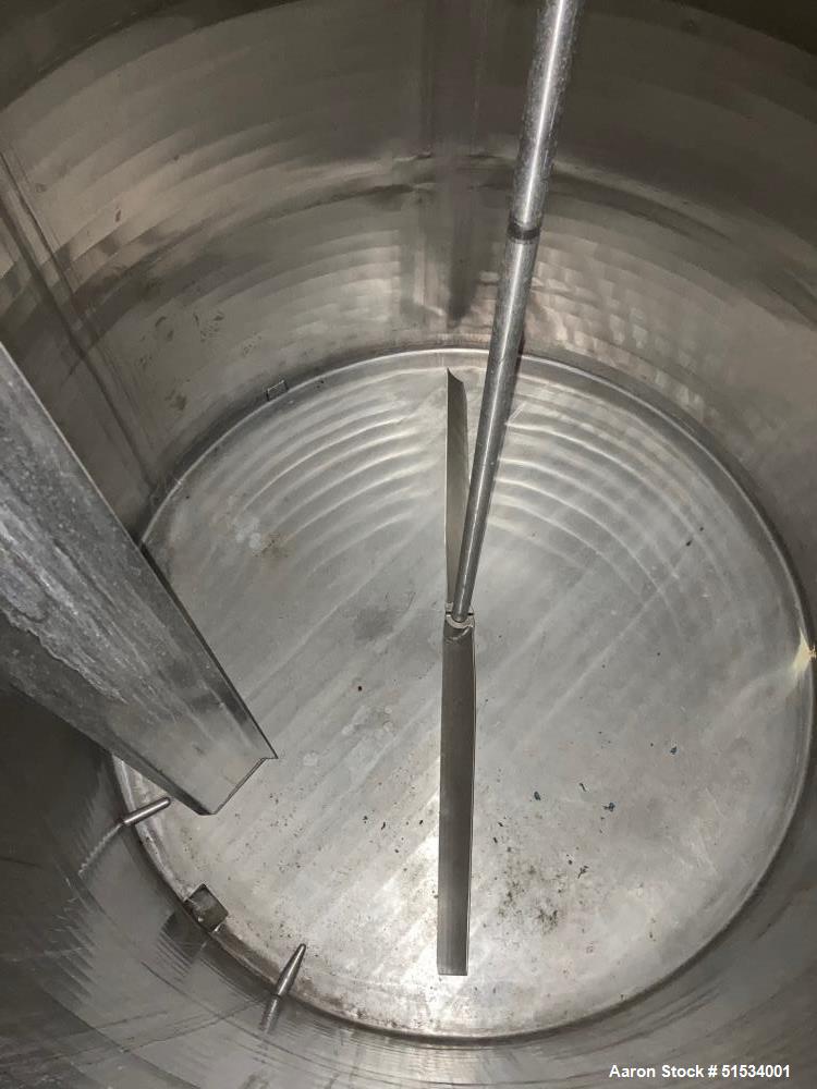 Used Walker 1,500 Gallon Processer, Stainless steel. Jacketed and Sweep agitation.  S/n 133, Year 1964.