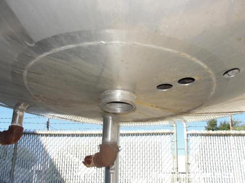 Used- 1,000 Gallon Vertical Stainless Steel Walker Mixing Tank.