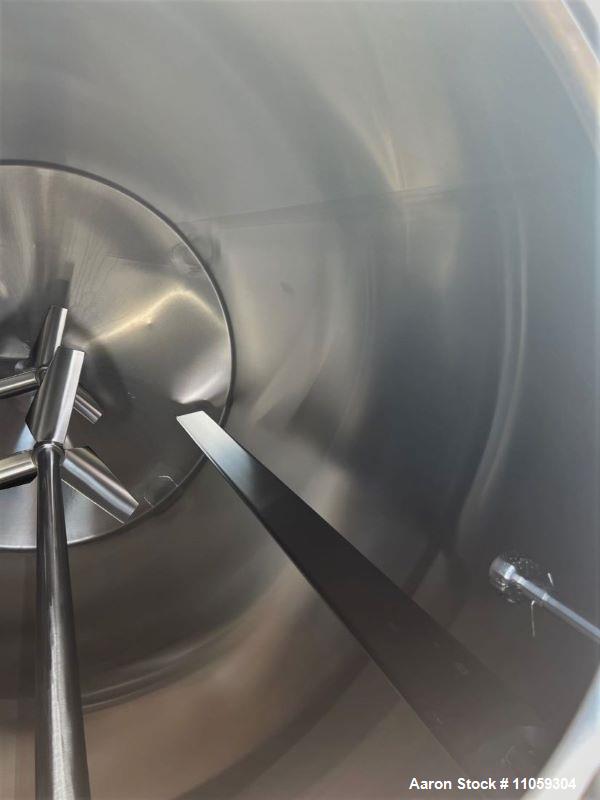Used 2000 Gallon Walker Sanitary Mix Tank