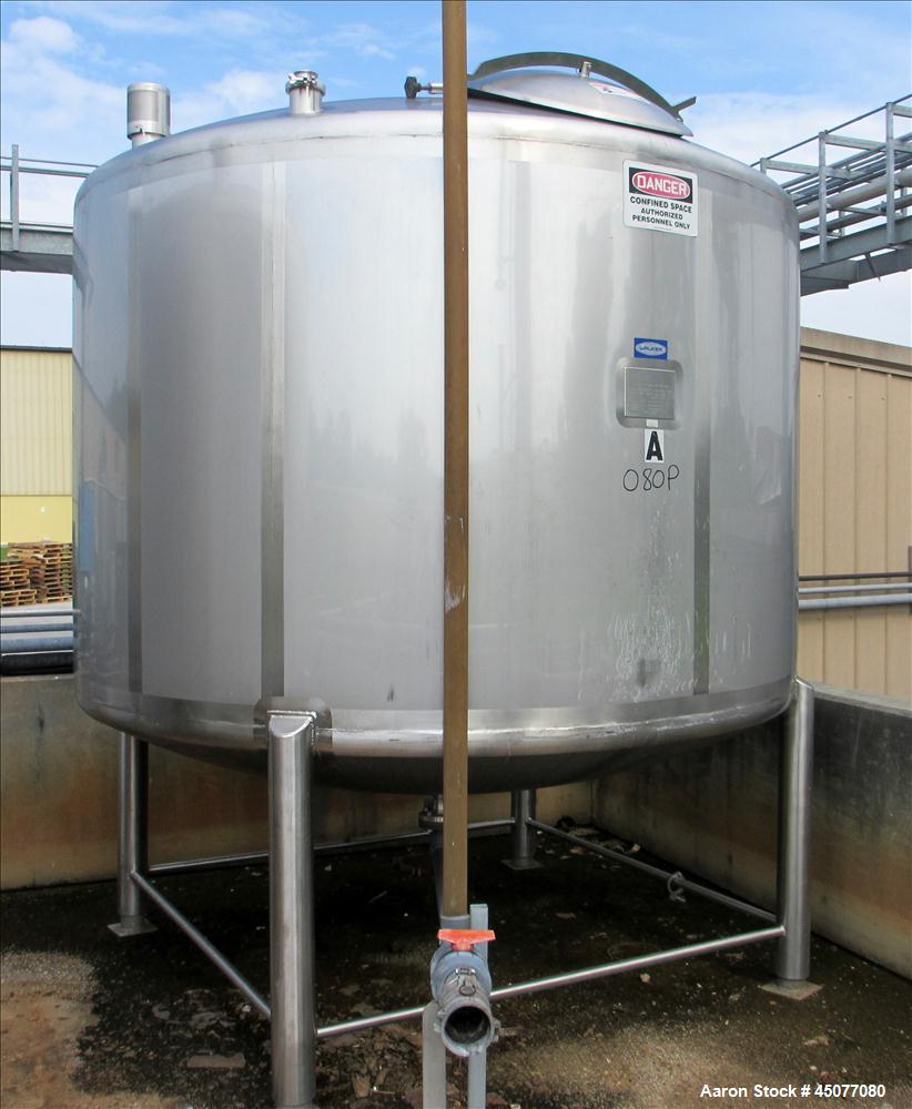 Used 2000 Gallon Stainless Steel Walker Storage Tank