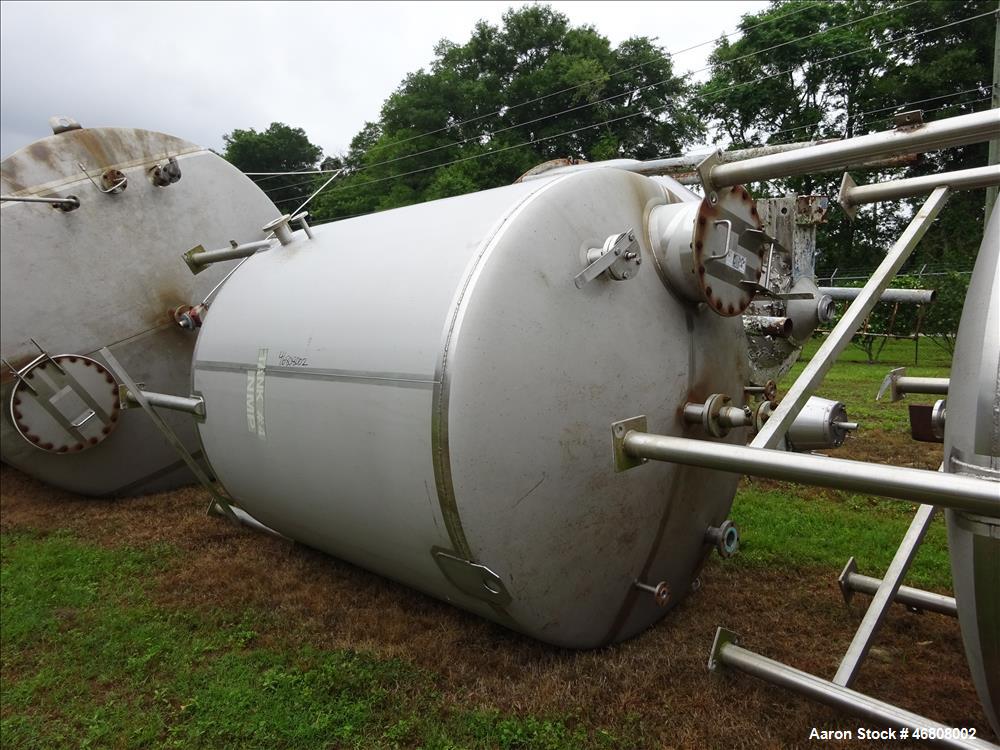 Used Walker 2500 Gallon Tank, 304L Stainless Steel, Vertical.