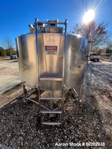 1000 Gallon Walker Dual Motion Processor.