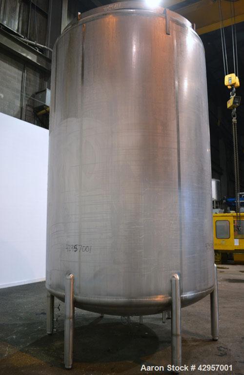Used Cherry-Burrell Storage Tank, 4500 Gallon, Model CVD, 316L Stainless Steel, Vertical. 96" Diameter x 135" straight side, dished top and bottom. Bottom head is dimpled jacketed for water circulati...