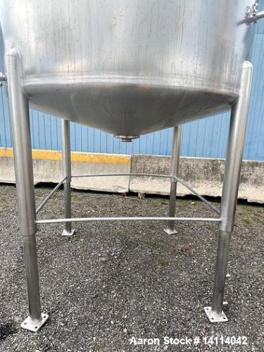 Used- 1850 Gallon Waukesha Cherry Burrell 316 Stainless Steel Tank. Interior Dimensions: 80" x 74" straight side. Center dis...