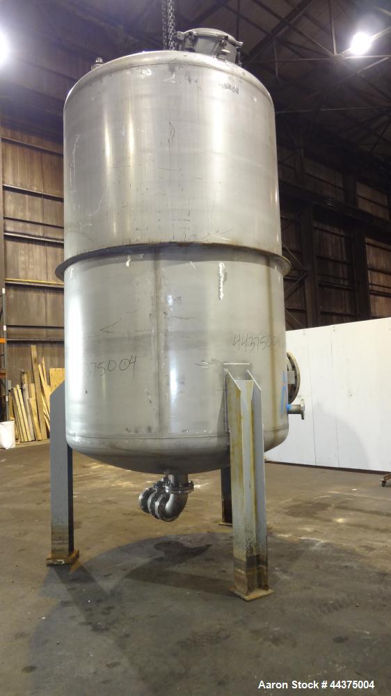 Used Wolfe Mechanical And Equipment Pressure Tank, 3093 Gallon, 316 Stainless Steel, Vertical. 84" diameter x 120" straight side, dished top and bottom. Internal rated FV/45 psi at 400 degrees F. Ope...