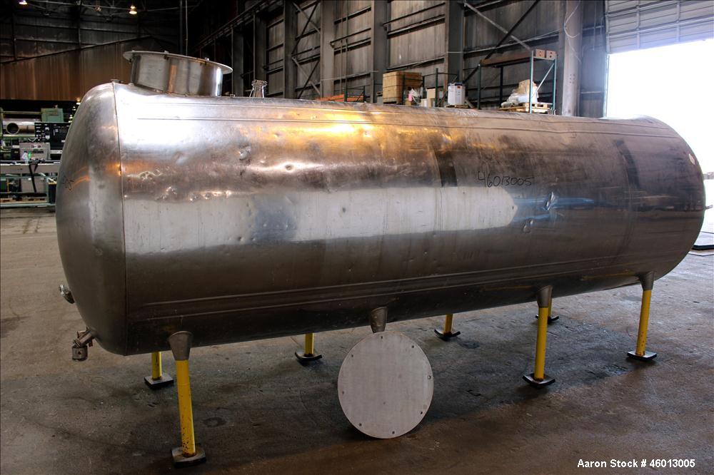 Used Zero Milk Cooling Tank, Model NV1500, 1,500 Gallon, 304 Stainless steel, Horizontal. Approximate 52" diameter x 154" straight side. Dished heads. Dimple jacketed. Insulated with stainless steel ...