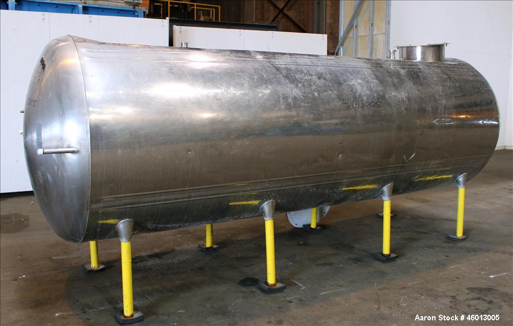 Used Zero Milk Cooling Tank, Model NV1500, 1,500 Gallon, 304 Stainless steel, Horizontal. Approximate 52" diameter x 154" straight side. Dished heads. Dimple jacketed. Insulated with stainless steel ...