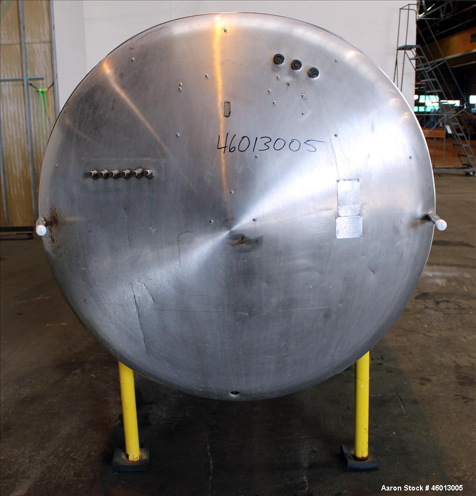Used Zero Milk Cooling Tank, Model NV1500, 1,500 Gallon, 304 Stainless steel, Horizontal. Approximate 52" diameter x 154" straight side. Dished heads. Dimple jacketed. Insulated with stainless steel ...
