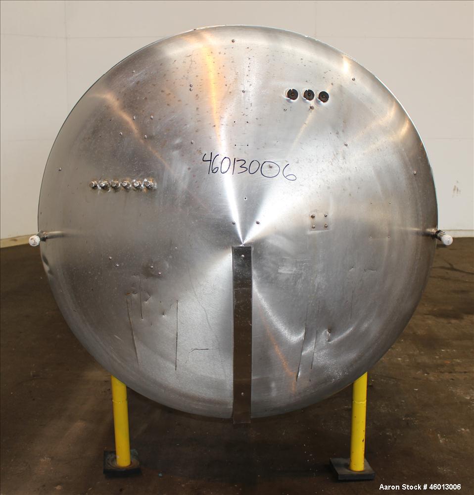 Used Zero Milk Cooling Tank, Model NV1500, 1,500 Gallon, 304 Stainless steel, Horizontal. Approximate 52" diameter x 154" straight side. Dished heads. Dimple jacketed. Insulated with stainless steel ...