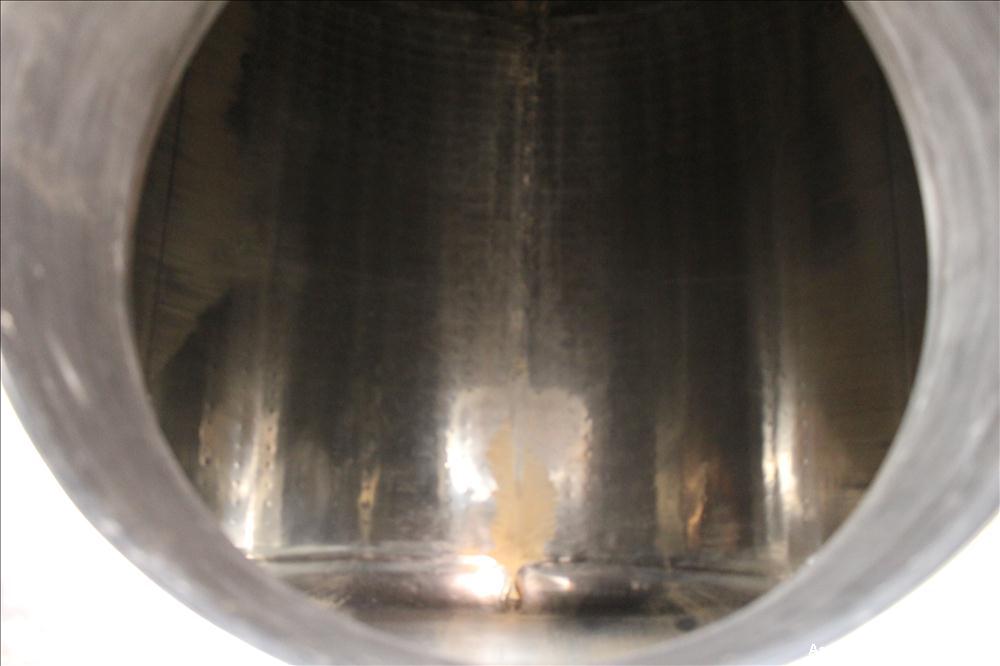 Used Zero Milk Cooling Tank, Model NV1500, 1,500 Gallon, 304 Stainless steel, Horizontal. Approximate 52" diameter x 154" straight side. Dished heads. Dimple jacketed. Insulated with stainless steel ...