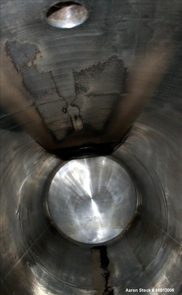 Used Zero Milk Cooling Tank, Model NV1500, 1,500 Gallon, 304 Stainless steel, Horizontal. Approximate 52" diameter x 154" straight side. Dished heads. Dimple jacketed. Insulated with stainless steel ...