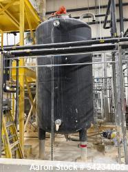 Used Tank,  1,000  Gallon, Stainless steel.  Top mounted Agitator.