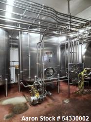 Used Cherry Burrell Vertical Mixing Tank | 3,000 Gallon 304 Stainless Steel Beverage Vessel