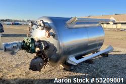 Roben Stainless Steel Mix Tank. Approximately 1,400 Gallon Capacity