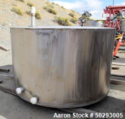 Used- Tank, Approximate 1,000 Gallon, Stainless Steel.