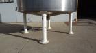 Used Tank, 1000 Gallon, 304 Stainless Steel, Vertical. 66