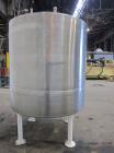 Used Tank, 1000 Gallon, 304 Stainless Steel, Vertical. 66