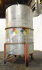Used Tank, 3000 Gallon, 304 Stainless Steel, Vertical. Approximate 84