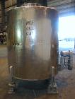 Used Tank, 1000 Gallons, 304 Stainless Steel, Vertical. Approximately 67